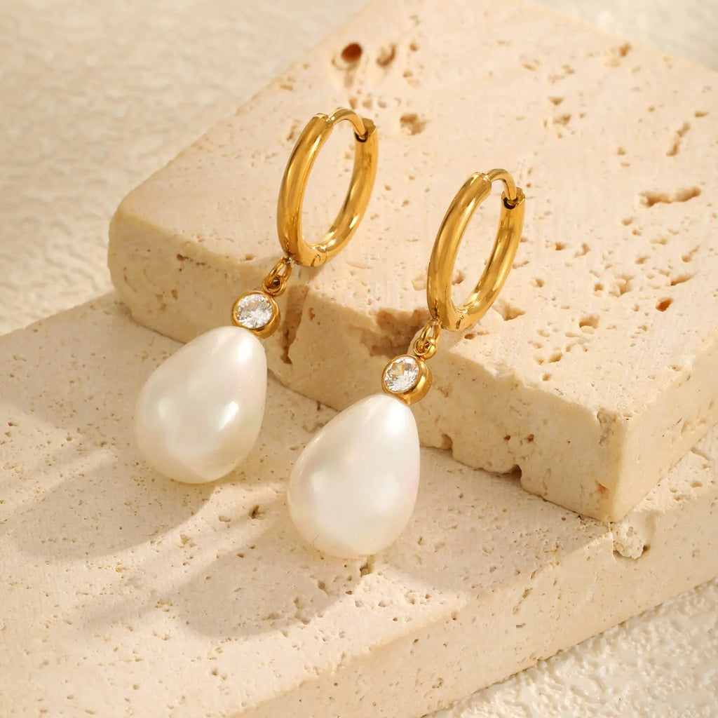 Zirconia Pearl Wedding Necklace for Women, 18k Gold Plated Choker Necklace Jewelry Mother Wife Girlfriend Gift