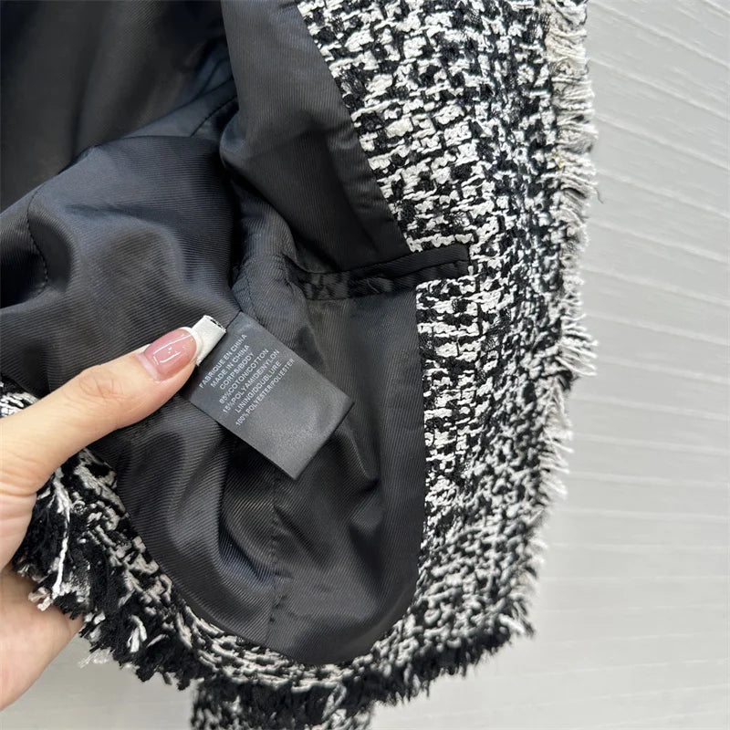 Women's jacket New winter 2025 shoulder padded slim fit long sleeved top Cotton blend women's coat tweed short jacket outerwears