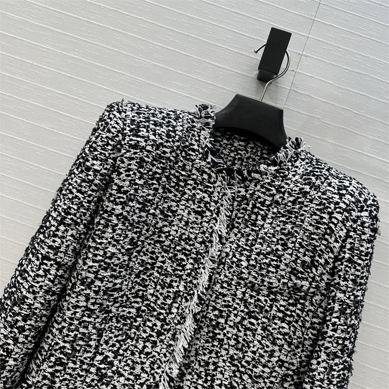 Women's jacket New winter 2025 shoulder padded slim fit long sleeved top Cotton blend women's coat tweed short jacket outerwears