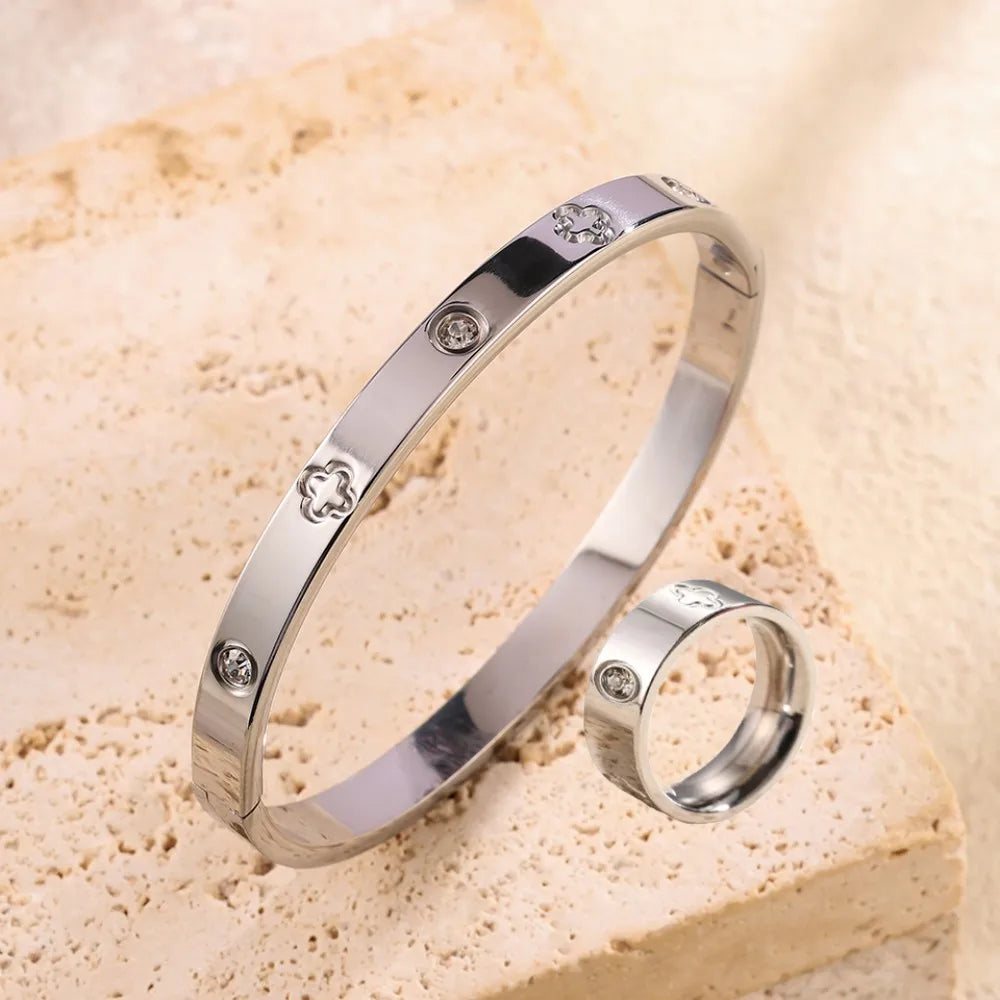 Mila London the shiny