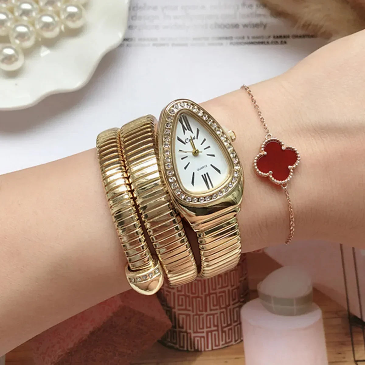 High-quality Luxury Women Quartz Watch Bracelet Stainless Steel Gold Ladies Watches Clock Fashion Ladies Wristwatch Only Watch