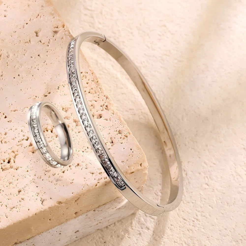 Mila London the shiny