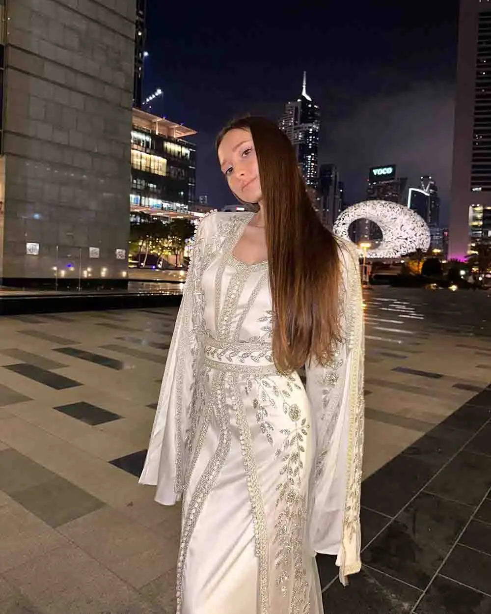 Verngo Elegant Dubai Kaftan White Formal Evening Dresses With Jacket Two Pieces Embriodery Prom Occasion Dress Plus Size