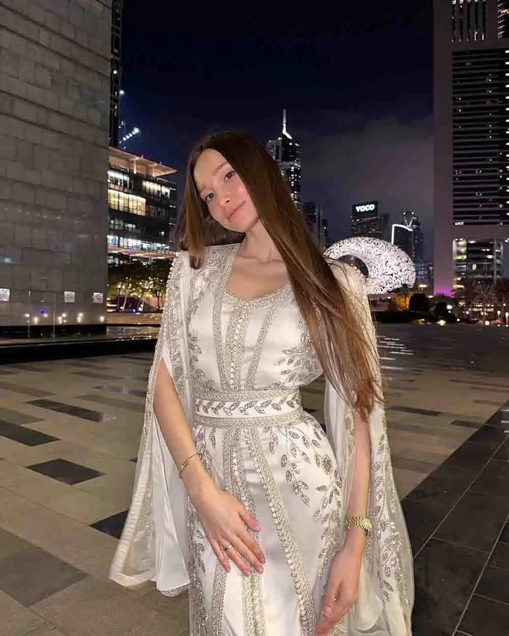 Verngo Elegant Dubai Kaftan White Formal Evening Dresses With Jacket Two Pieces Embriodery Prom Occasion Dress Plus Size