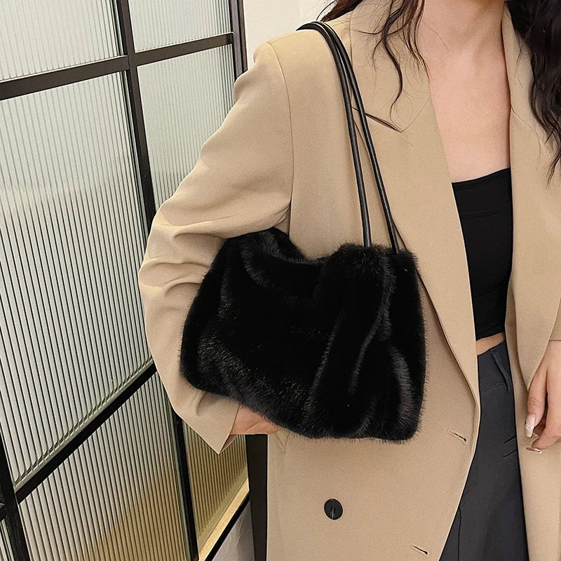 Female Autumn Winter Plush Handbag Versatile Solid Color Chain Crossbody Shopping Bag Women New Design Chain Messenger Bags