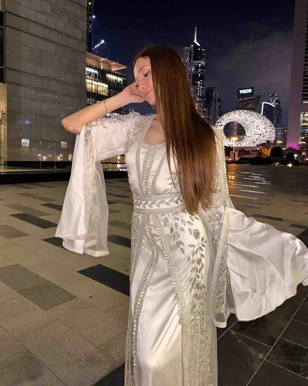 Verngo Elegant Dubai Kaftan White Formal Evening Dresses With Jacket Two Pieces Embriodery Prom Occasion Dress Plus Size