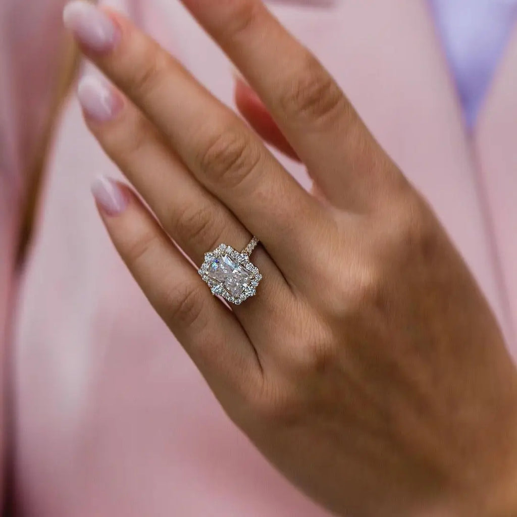 Mila Jewelry Engagement Ring with 4 Carat Moissanite Stone for Women, 18k Gold, 7.5 x 10 mm, Radian Cut, Wedding Rings, Luxury Accessories