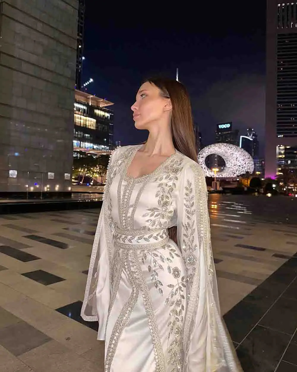 Verngo Elegant Dubai Kaftan White Formal Evening Dresses With Jacket Two Pieces Embriodery Prom Occasion Dress Plus Size