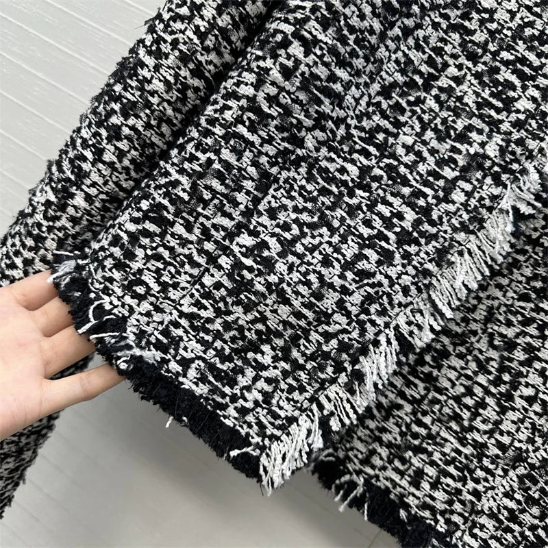 Women's jacket New winter 2025 shoulder padded slim fit long sleeved top Cotton blend women's coat tweed short jacket outerwears